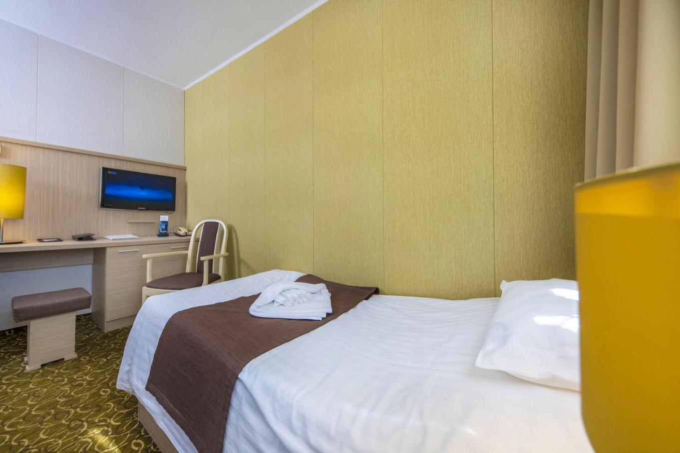 Hotel Delibab ไฮจ์ดุสโซบอสโล ห้อง รูปภาพ